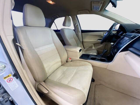 2017 Toyota Camry LE