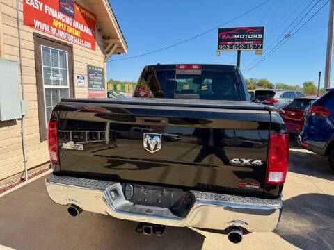 2017 RAM 1500 SLT