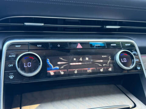 2023 Genesis GV80 2.5T