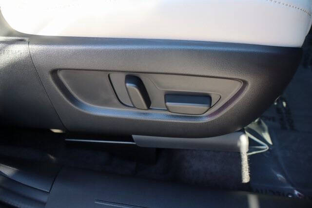 2025 Mazda CX-70 Plug-in Hybrid Premium