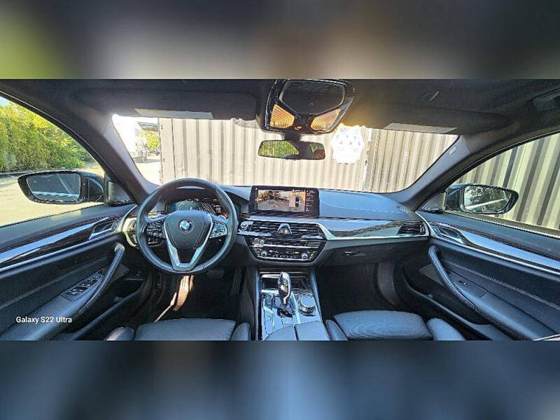 2021 BMW 5 Series 530i