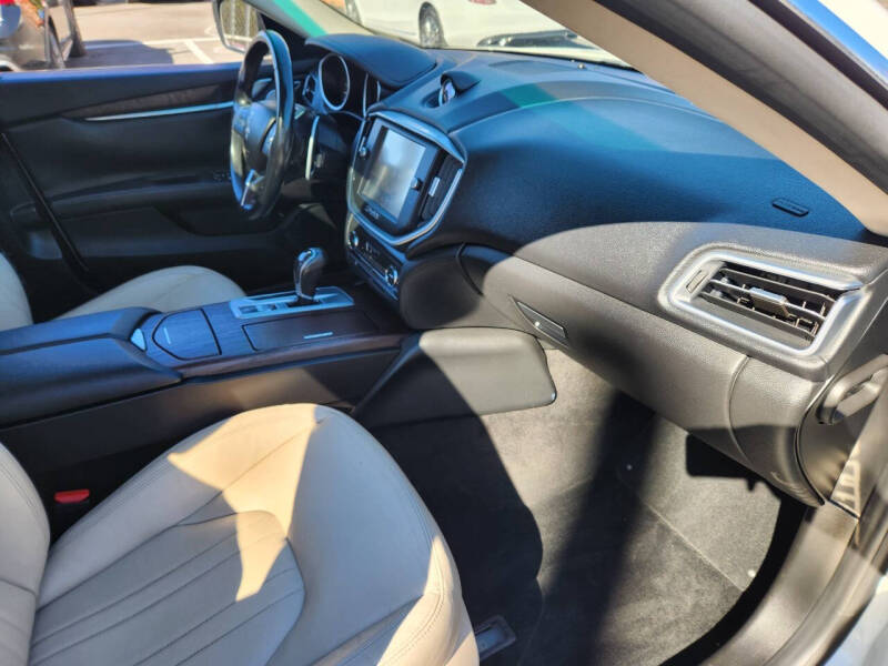 2014 Maserati Ghibli S Q4