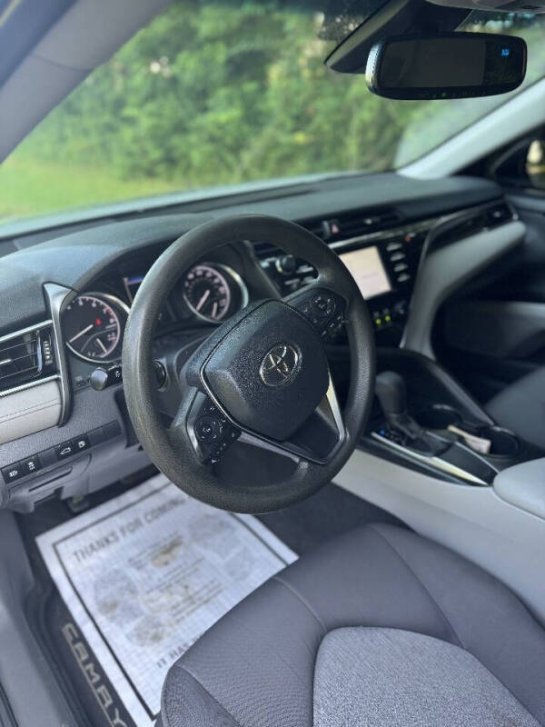2018 Toyota Camry LE
