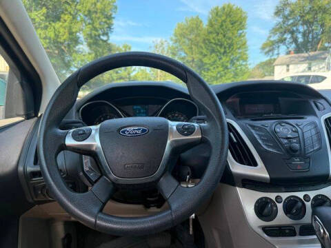 2012 Ford Focus SE