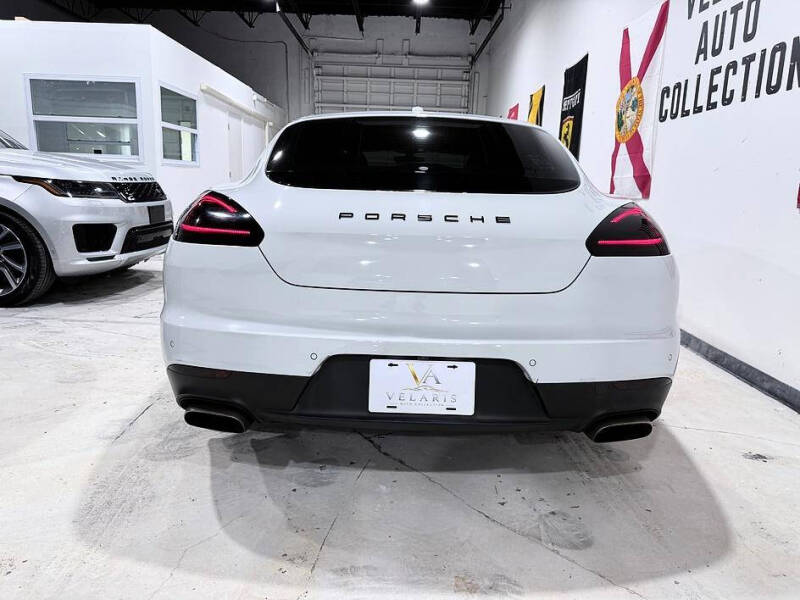 2016 Porsche Panamera