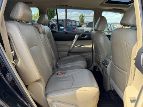 2011 Toyota Highlander SE