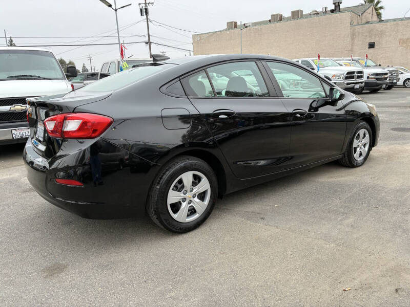 2018 Chevrolet Cruze LS Auto
