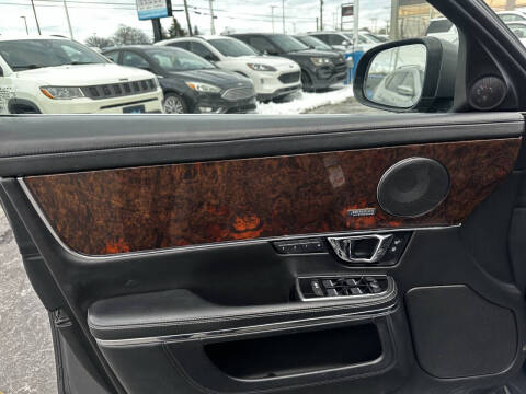 2016 Jaguar XJL Portfolio