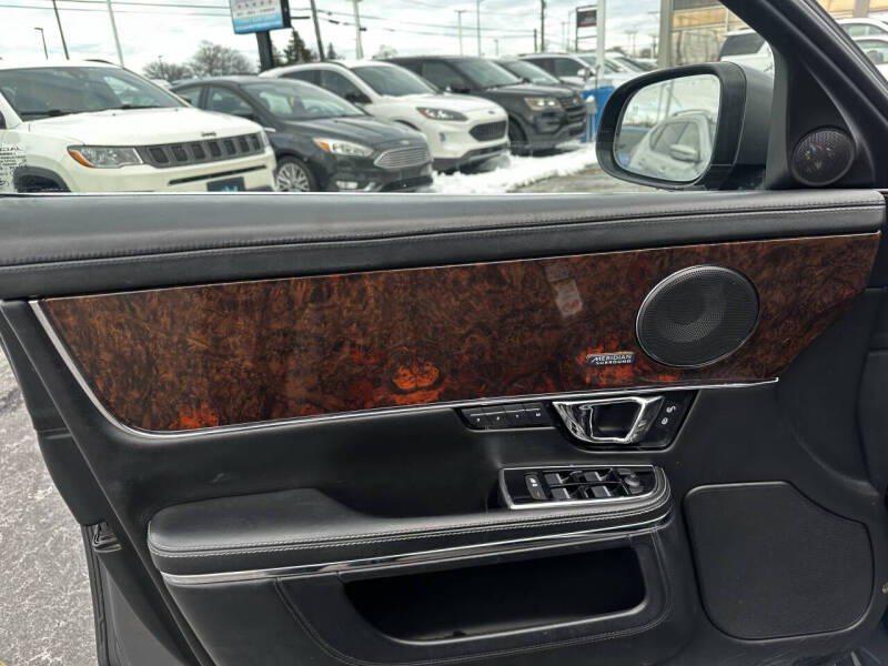 2016 Jaguar XJL Portfolio