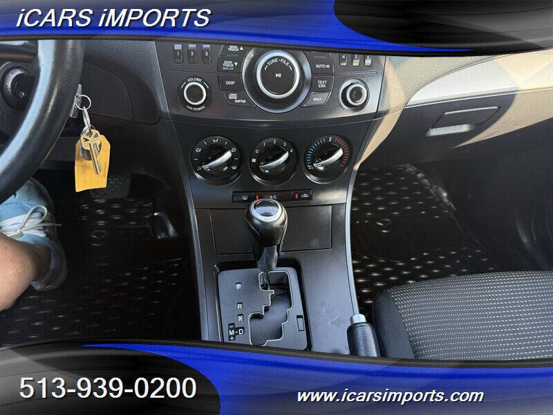 2012 Mazda MAZDA3 i Touring
