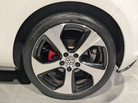 2016 Volkswagen Golf GTI S