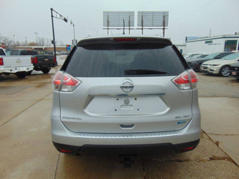 2015 Nissan Rogue SL