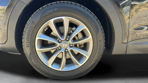 2018 Hyundai Santa Fe SE