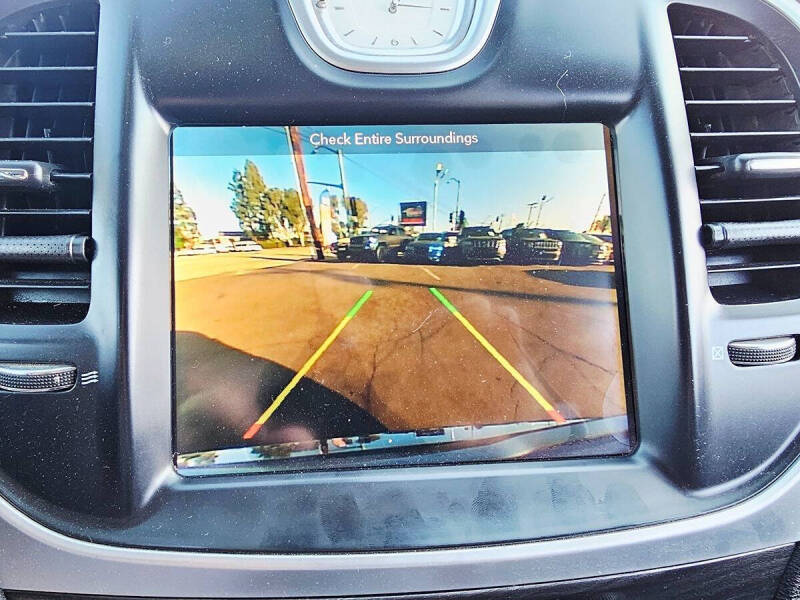 2018 Chrysler 300 Touring