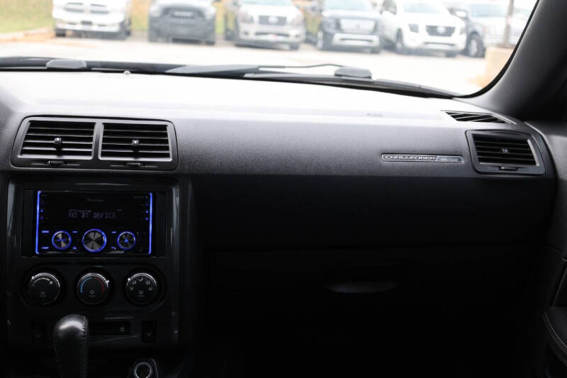 2008 Dodge Challenger SRT8