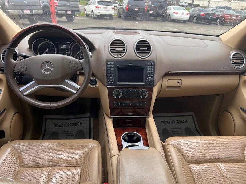 2012 Mercedes-Benz GL-Class GL 550 4MATIC