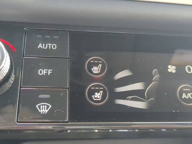 2025 Genesis G70