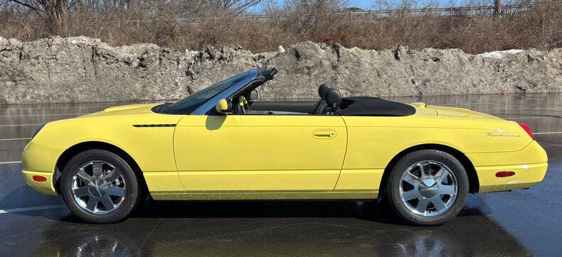 2002 Ford Thunderbird Deluxe
