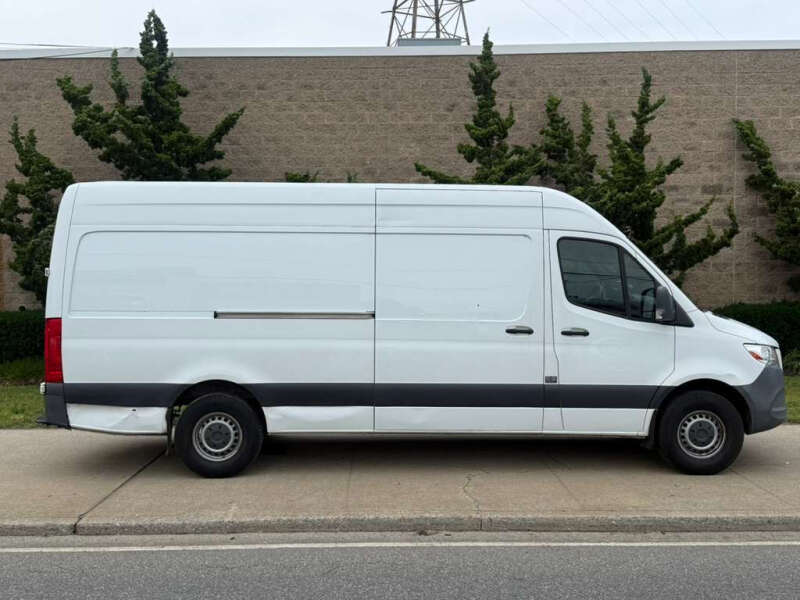 2019 Freightliner Sprinter 2500