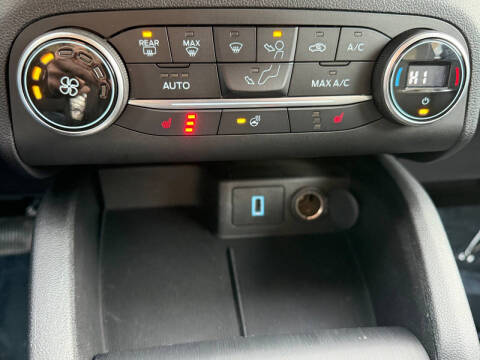 2020 Ford Escape SEL