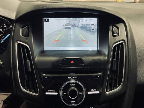 2017 Ford Focus Titanium