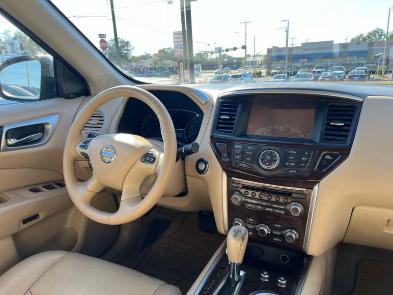 2015 Nissan Pathfinder Platinum