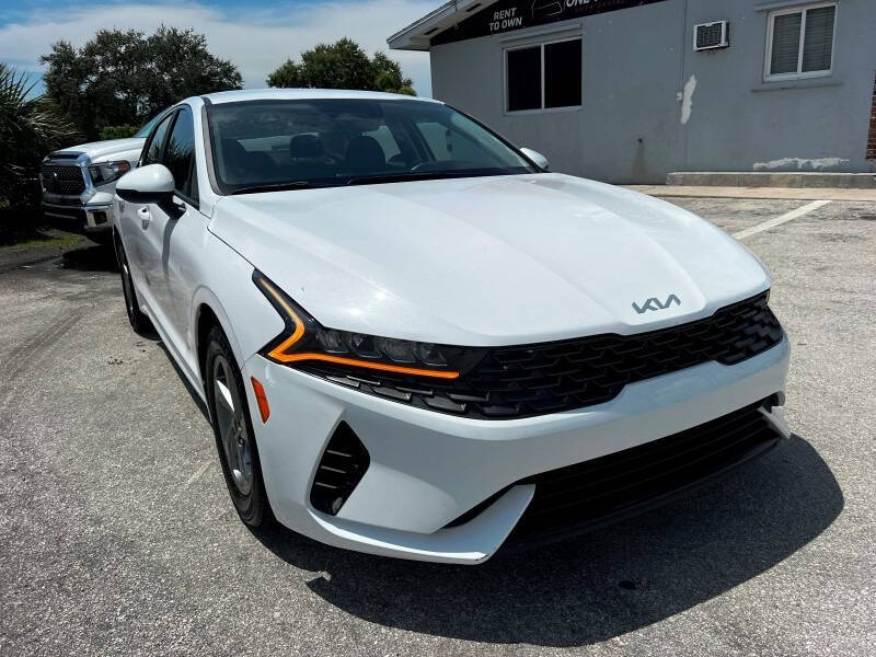 2022 Kia K5 LXS photo 3