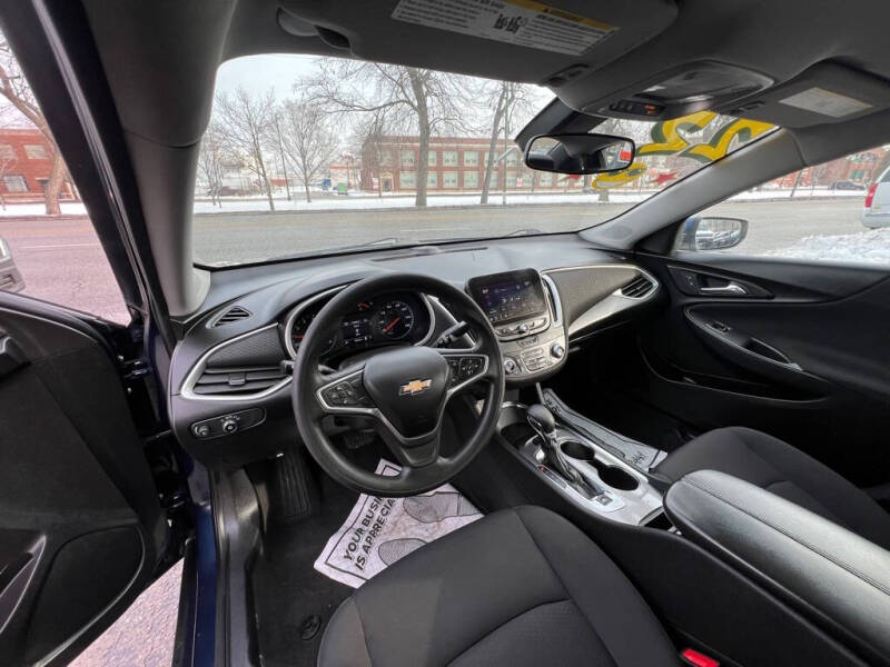 2022 Chevrolet Malibu LT