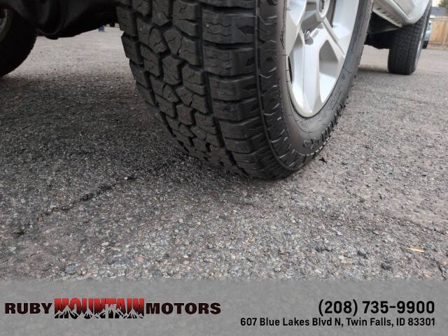 2017 Toyota Tacoma SR