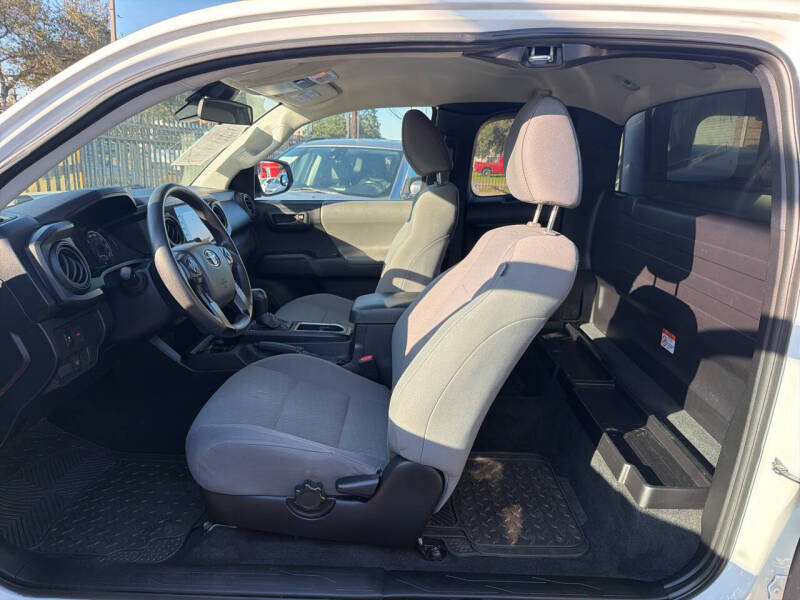 2021 Toyota Tacoma SR