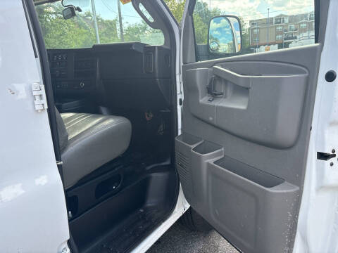 2021 Chevrolet Express 2500