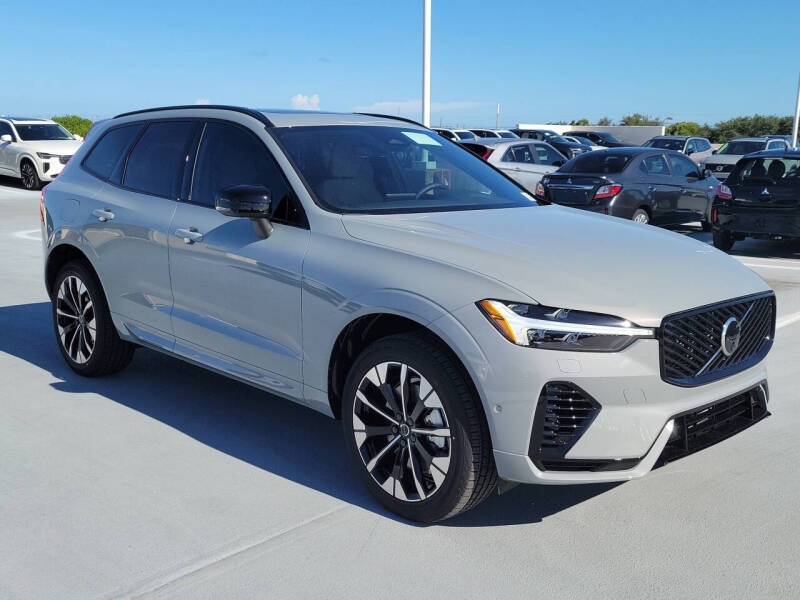 2026 Volvo XC60 T8 Plus