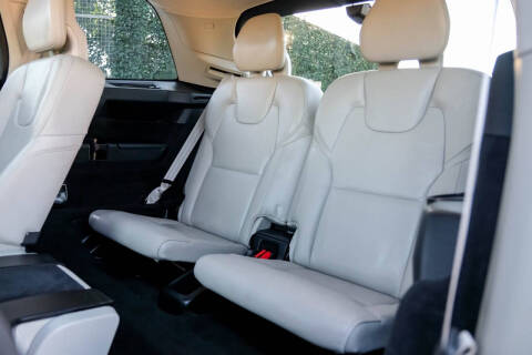 2025 Volvo XC90 B6 Ultra Bright Theme 7P