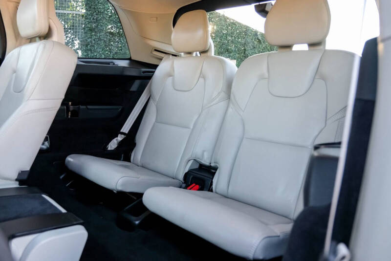 2025 Volvo XC90 B6 Ultra Bright Theme 7P