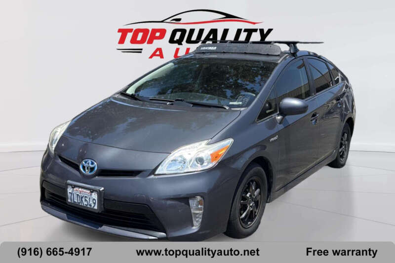 2015 Toyota Prius Three's photo