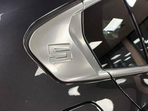 2025 BMW 5 Series 530i xDrive