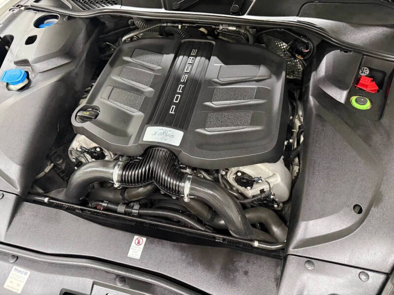 2018 Porsche Cayenne GTS