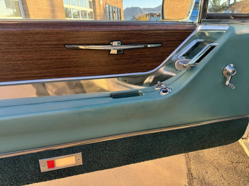 1965 Ford Thunderbird