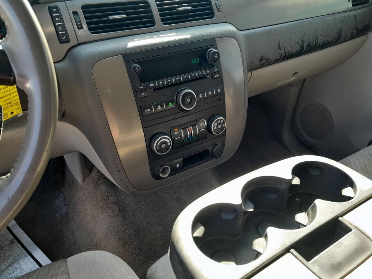 2009 Chevrolet Suburban  - $5,950