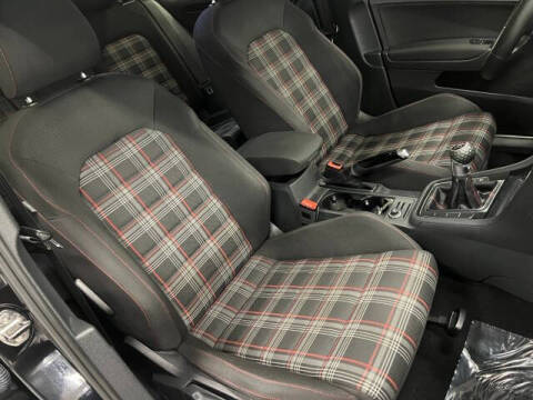 2017 Volkswagen Golf GTI S