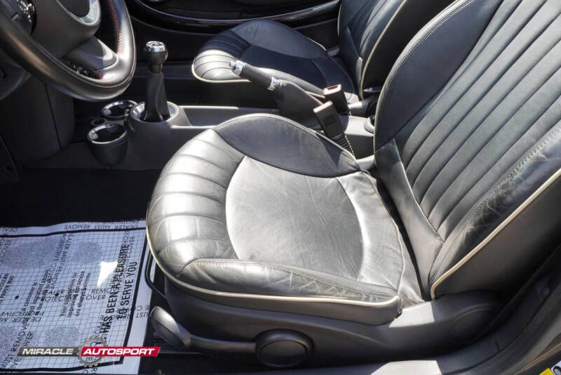 2011 MINI Cooper John Cooper Works
