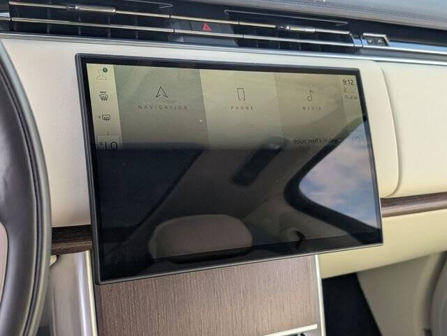 2024 Land Rover Range Rover P530 SE
