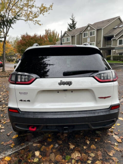 2019 Jeep Cherokee for sale at Sparks Motors LLC in Federal Way, WA