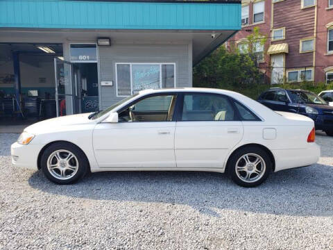 2000 Toyota Avalon for sale at BEL-AIR MOTORS in Akron OH