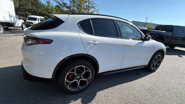 2025 Alfa Romeo Stelvio
