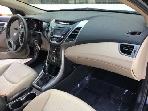 2014 Hyundai Elantra SE