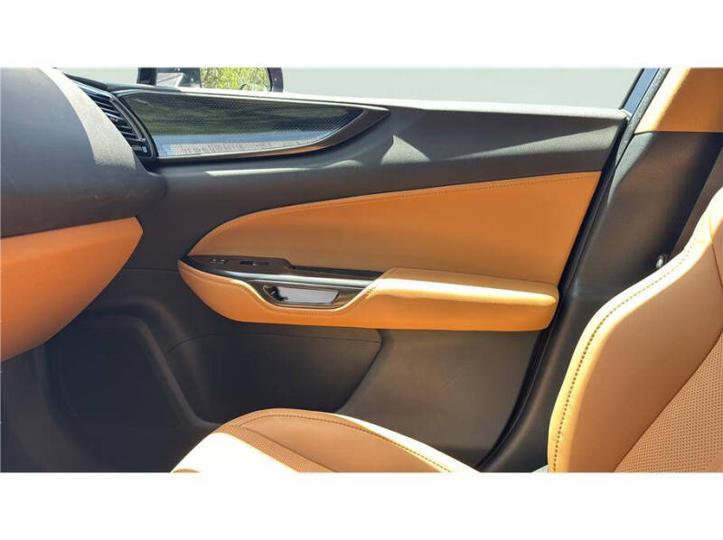 2025 Lexus NX 250