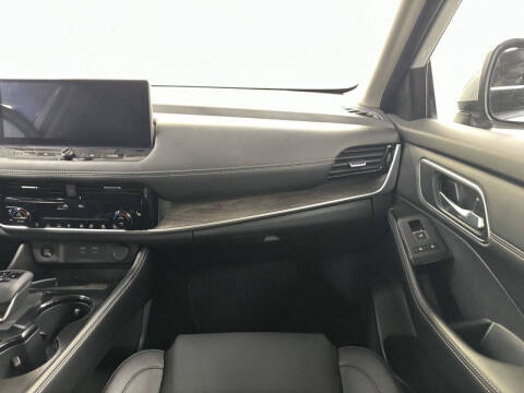 2024 Nissan Rogue Platinum