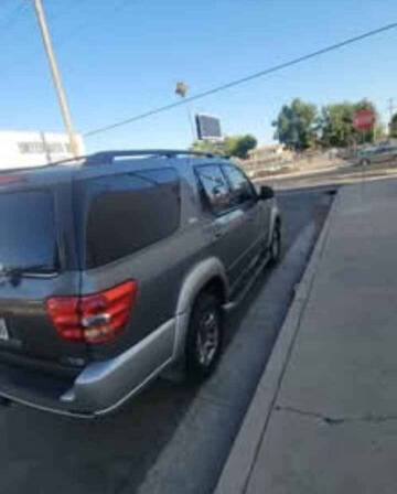 2004 Toyota Sequoia SR5