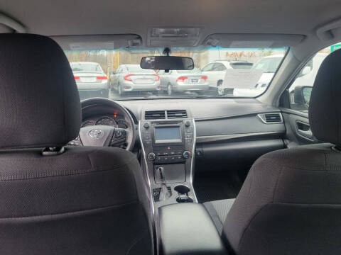 2015 Toyota Camry LE